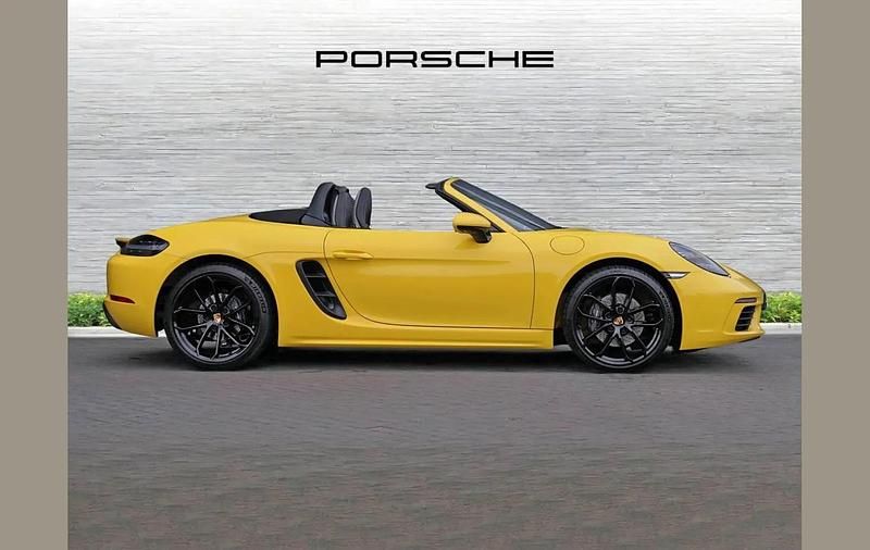 Used Porsche Boxster Edition 296 HP (217 kW) 2025 Yellow Cabriolet