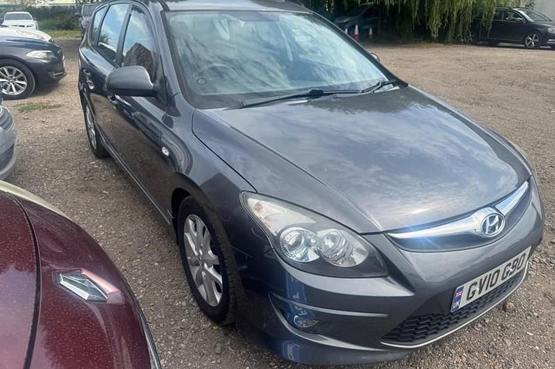 Grey Used 2010 Hyundai i30 Comfort Estate | £3,495 - Image 1/1