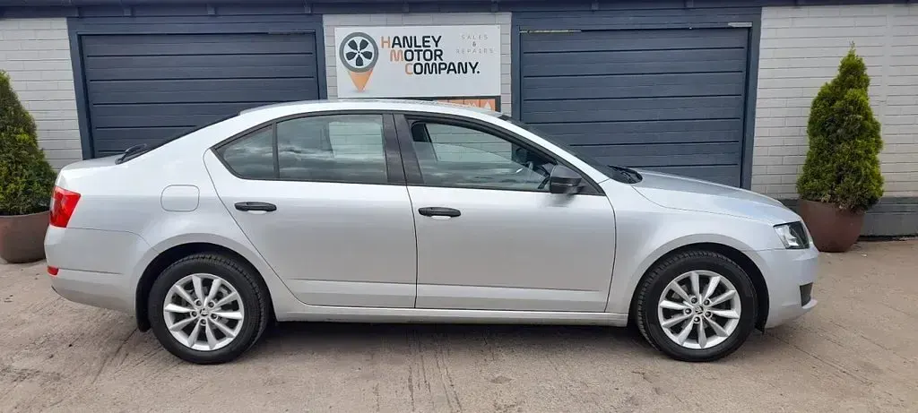 Used Skoda Octavia 2014 Silver Estate