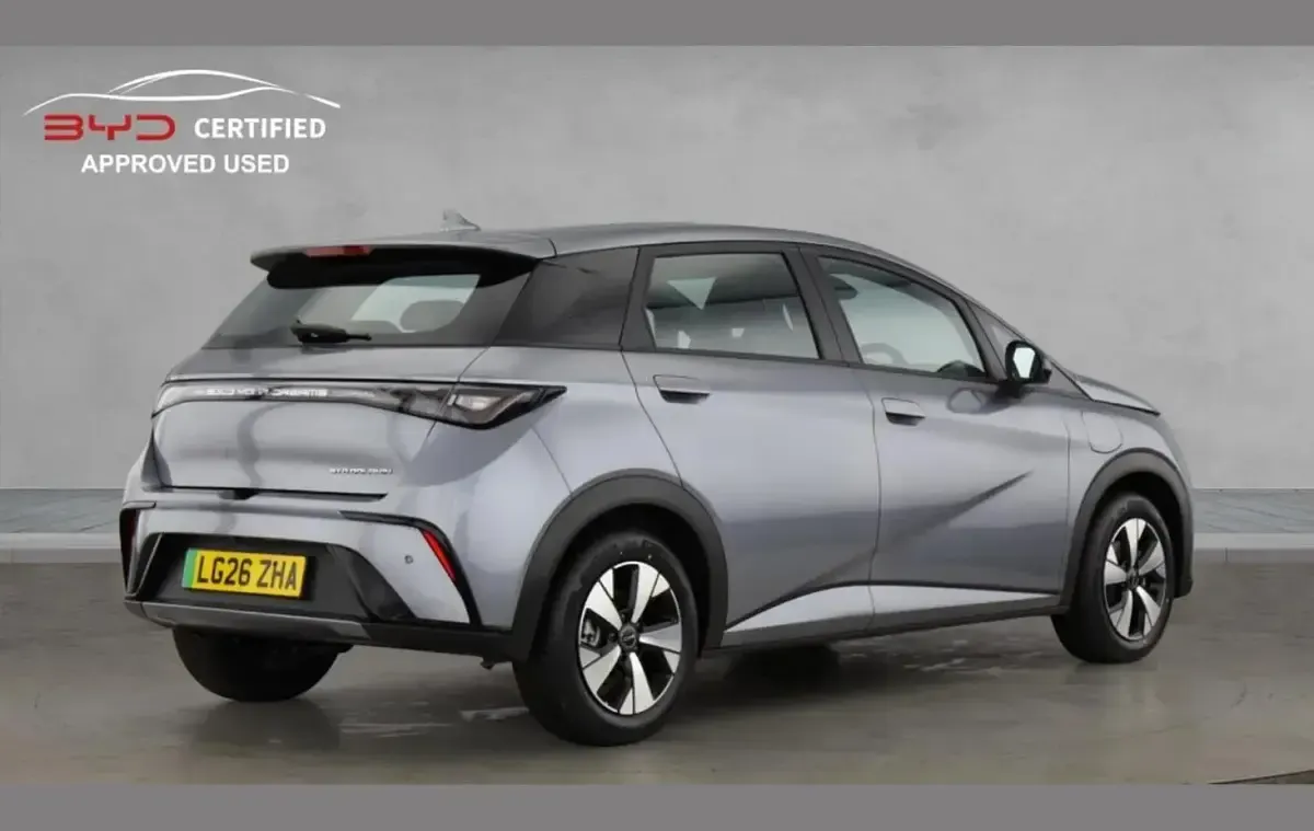 Nuevo BYD Dolphin Active 69 kW (95 CV) 2026 Gris Utilitario