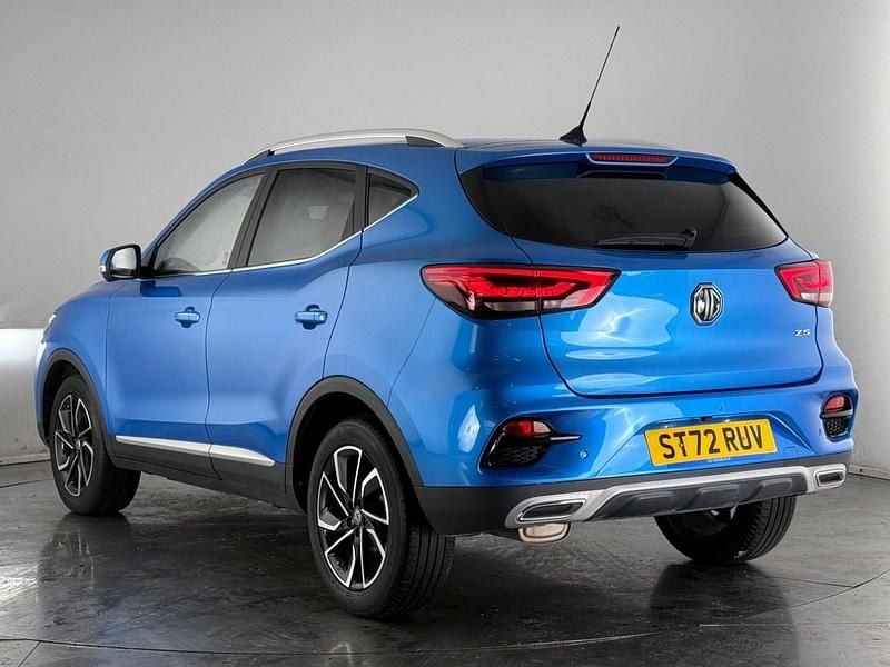 Usado MG ZS Exclusive 106 CV (77 kW) 2023 Azul SUV