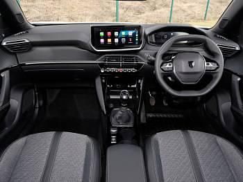 Used Peugeot 2008 Allure 131 HP (96 kW) 2025 White SUV