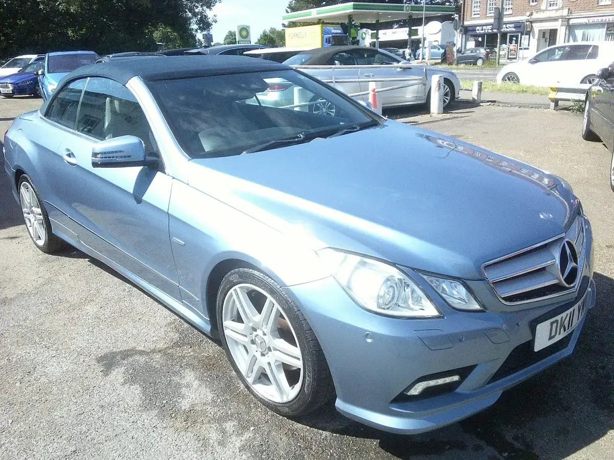 Used Mercedes E200 2011 Blue Cabriolet