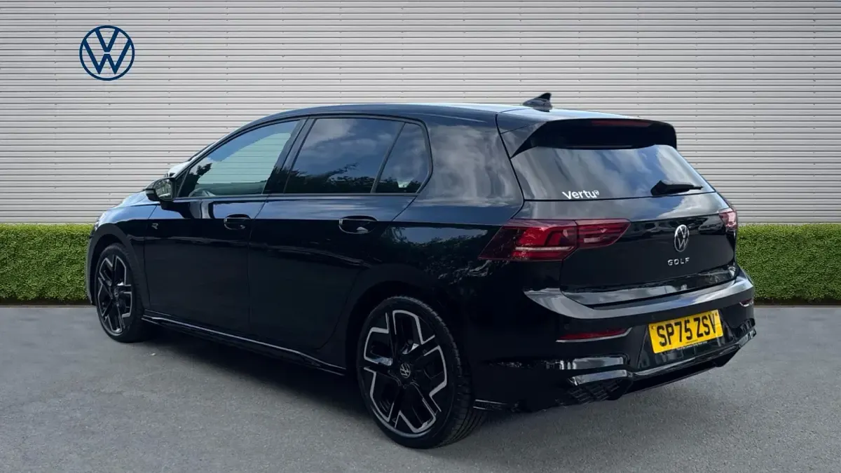 Used VW Golf VIII R-line 150 HP (110 kW) 2025 Black Hatchback