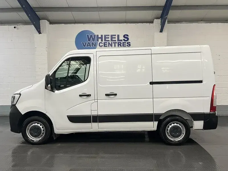 Used Renault Master 2023 White MPV