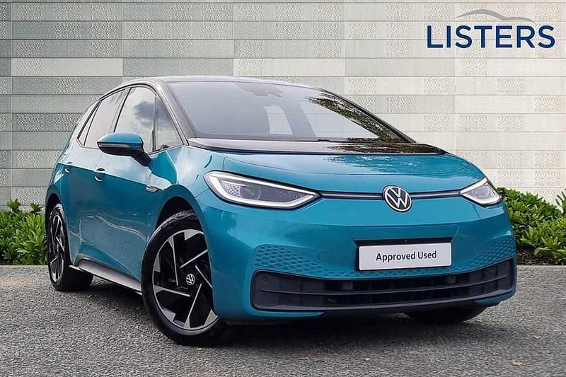 Turquoise Used 2023 VW ID.3 Pro Performance Hatchback | £19,500 (A bit pricey) - Image 1/4