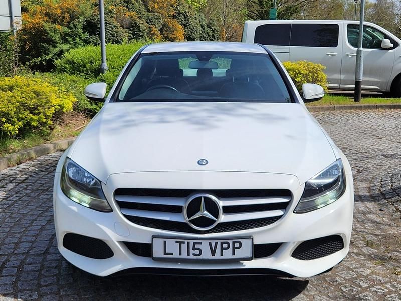Used Mercedes C200 Executive 184 HP (135 kW) 2015 White Sedan