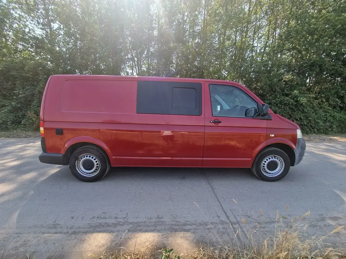Used VW T5 129 HP (94 kW) 2007 Red Van