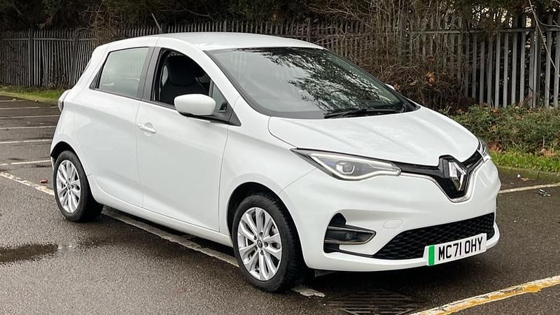 Used Renault Zoe Iconic 80 kW (109 HP) 2021 White  Hatchback