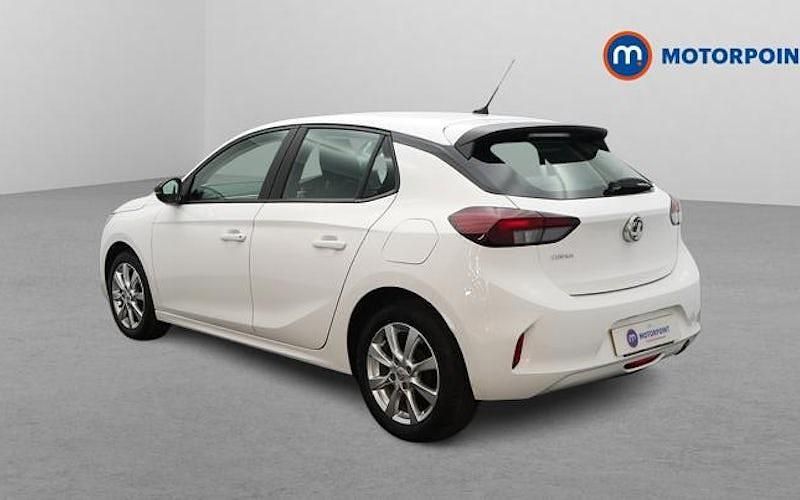 Used Vauxhall Corsa Design Edition 75 HP (55 kW) 2023 White Hatchback