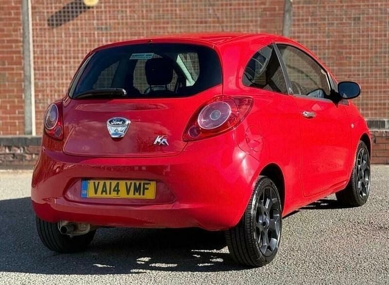 Used Ford Ka Metall 2014 Red Hatchback