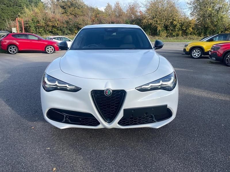 New Alfa Romeo Stelvio Veloce 210 HP (154 kW) 2025 White SUV