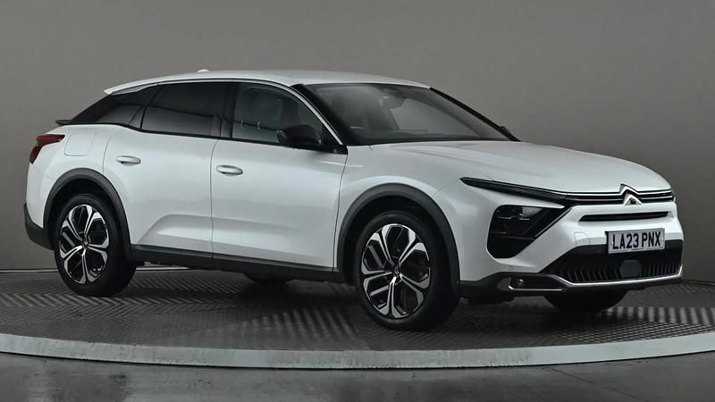 White Used 2023 Citroën C5 X PureTech Estate | £14,798 (Fair price) - Image 1/3