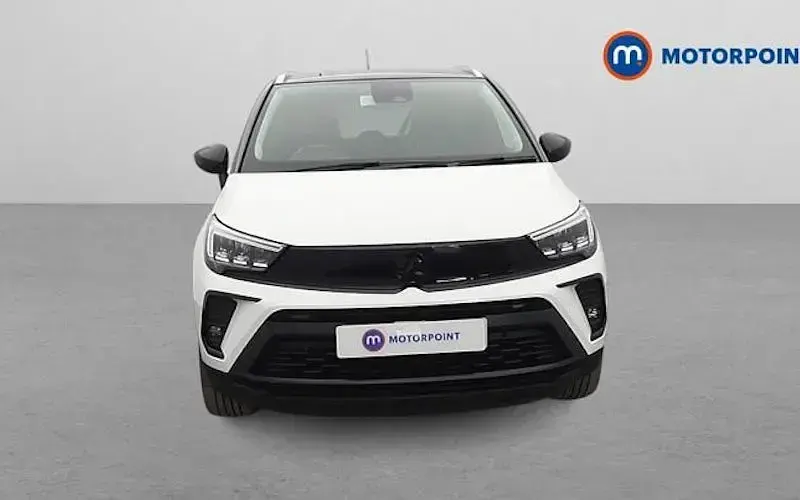 Begagnad Vauxhall Crossland Ultimate 131 HK (96 kW) 2024 Vit SUV