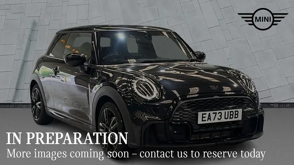 Usado Mini Cooper Hatch 134 HP (98 kW) 2024 Preto Citadino