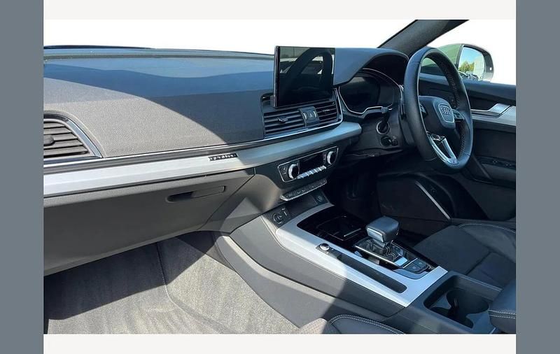 Used Audi Q5 S-Line 204 HP (150 kW) 2024 Green SUV