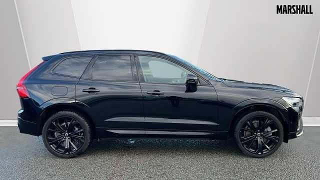 Usado Volvo XC60 Plus 250 HP (183 kW) 2025 Preto SUV