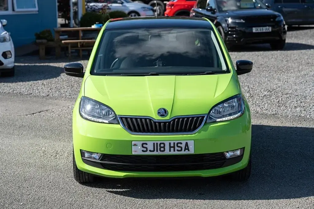 Used Skoda Citigo Colour Edition 60 HP (44 kW) 2018 Green Hatchback