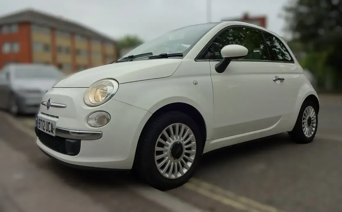 Used Fiat 500 Lounge 69 HP (50 kW) 2012 White Hatchback