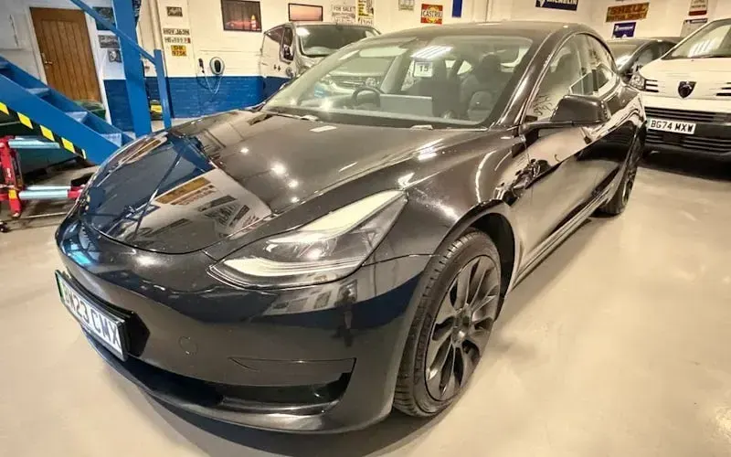 Used Tesla Model 3 Standard Range 180 kW (245 HP) 2023 Black Sedan