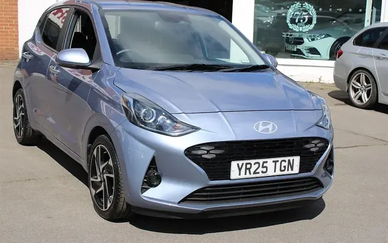 Used Hyundai i10 Premium 79 HP (58 kW) 2025 Hatchback