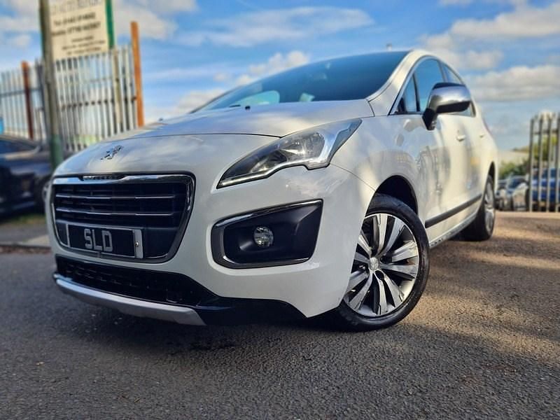 Used Peugeot 3008 Active 2015 White Hatchback