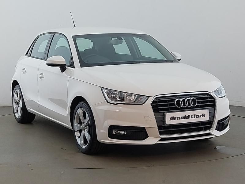 Used Audi A1 Sport 95 HP (69 kW) 2018 White Hatchback