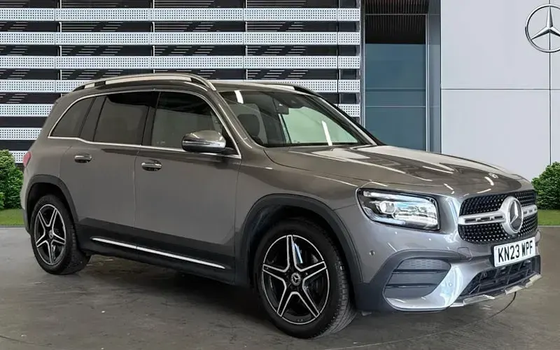 Second-hand Mercedes GLB200 AMG Line Premium 163 CP (119 kW) 2023 SUV