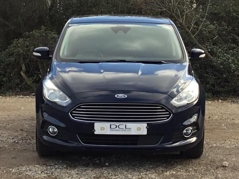 Used Ford S-MAX Titanium 150 HP (110 kW) 2017 Blue MPV