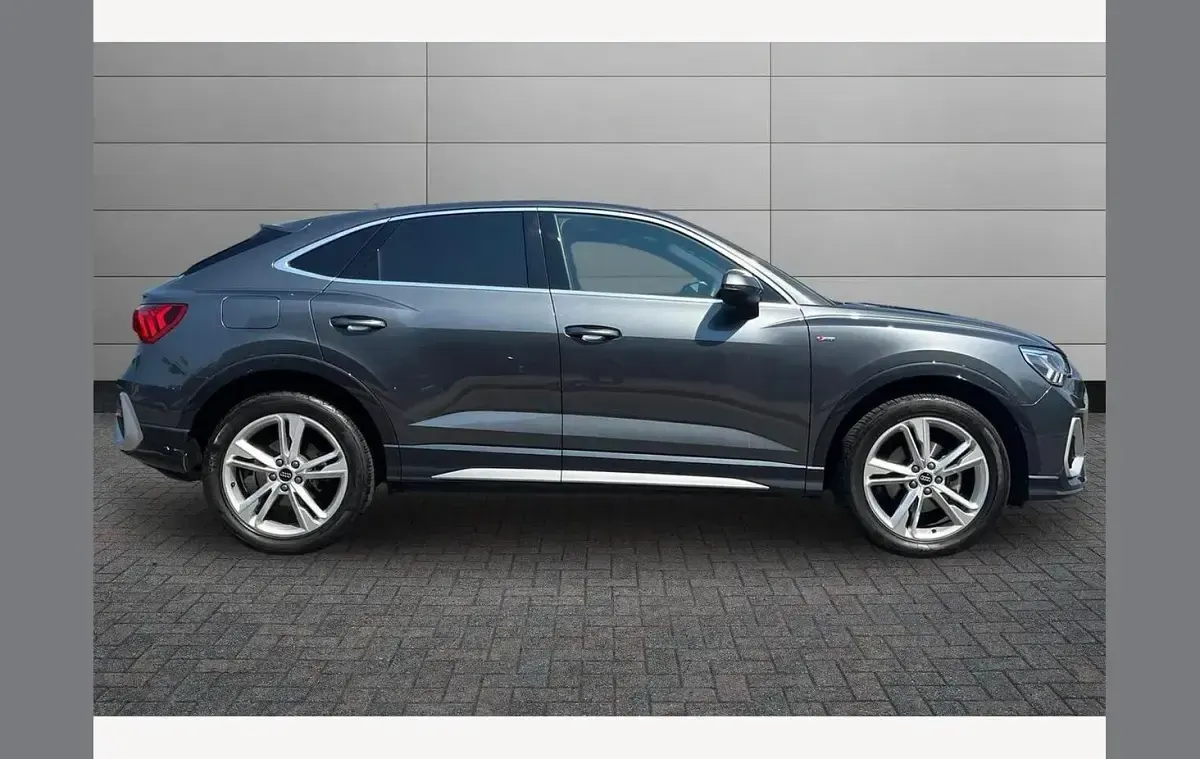 Used Audi Q3 S-Line 150 HP (110 kW) 2023 Grey SUV