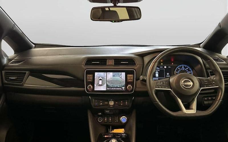 Gebraucht Nissan Leaf N-Connecta 160 kW (218 PS) 2022 Grau Kleinwagen