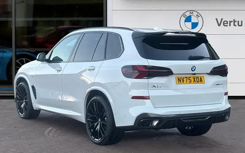 Usado BMW X5 M Sport 490 CV (360 kW) 2025 Blanco SUV