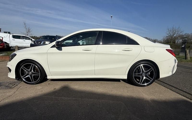 Used Mercedes CLA220 AMG 170 HP (125 kW) 2013 White Sedan