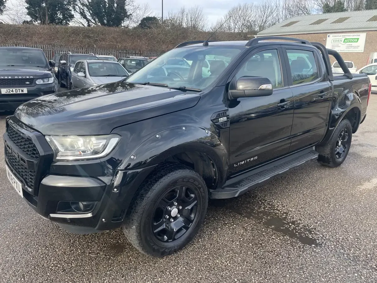 Used Ford Ranger 160 HP (117 kW) 2018 Black Pickup