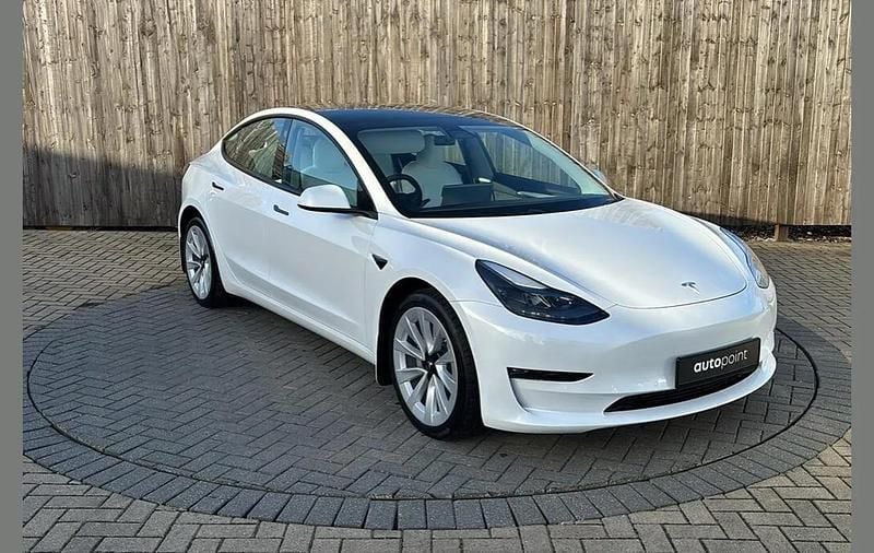 White Used 2021 Tesla Model 3 Long Range AWD Sedan | £23,999 (A bit pricey) - Image 1/4