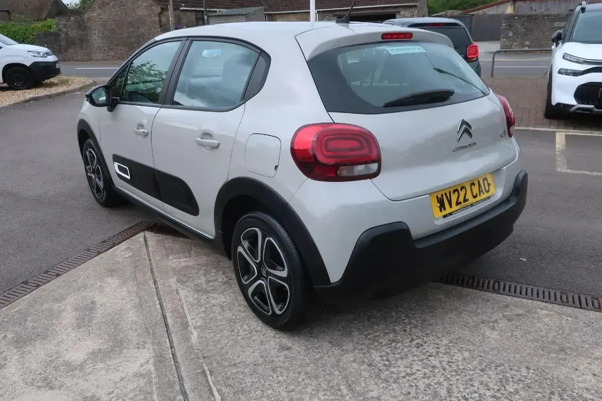Used Citroën C3 PureTech 82 HP (60 kW) 2022 Brown Hatchback