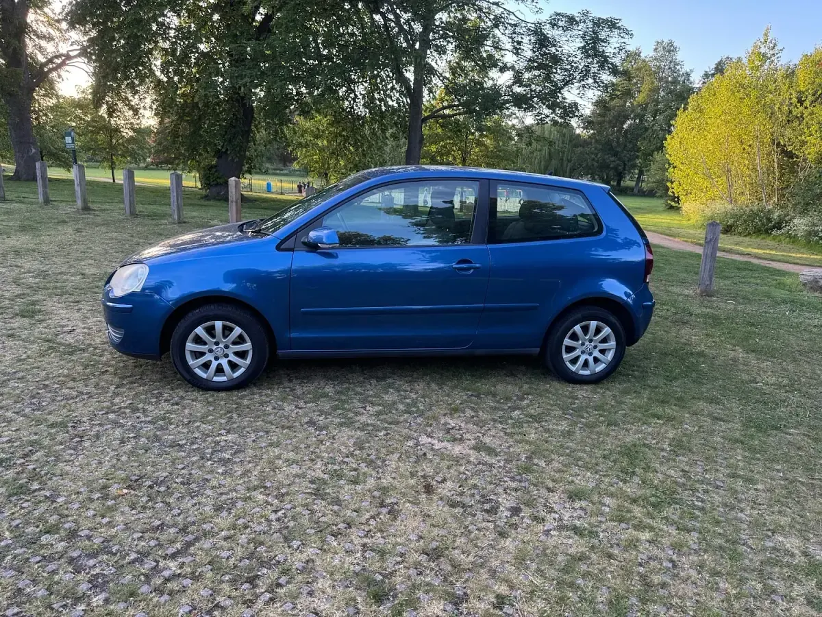 Used VW Polo SE 75 HP (55 kW) 2006 Blue Hatchback
