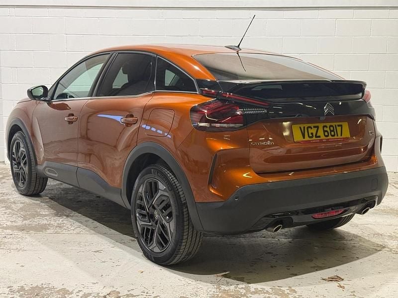 Used Citroën C4 PureTech 127 HP (93 kW) 2021 Orange Hatchback