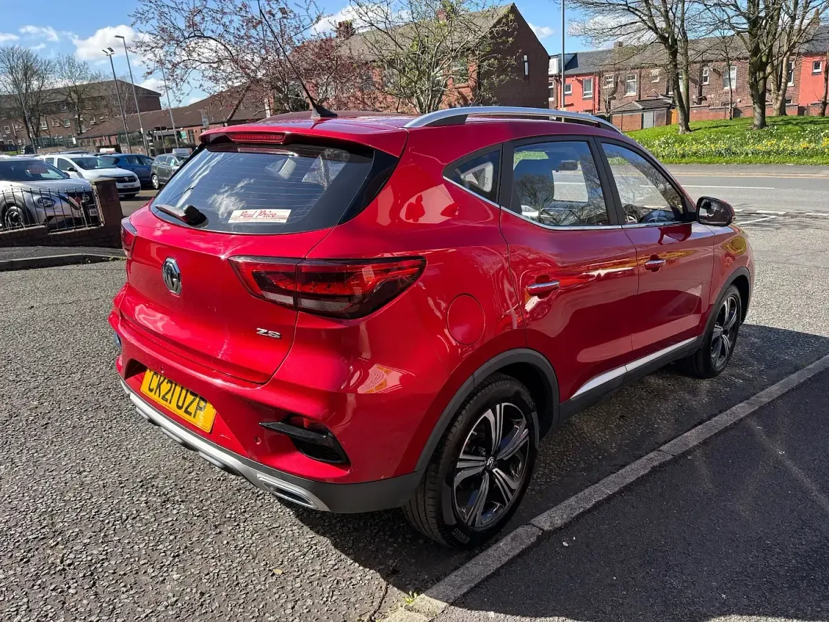 Used MG ZS Excite 106 HP (77 kW) 2021 Red SUV