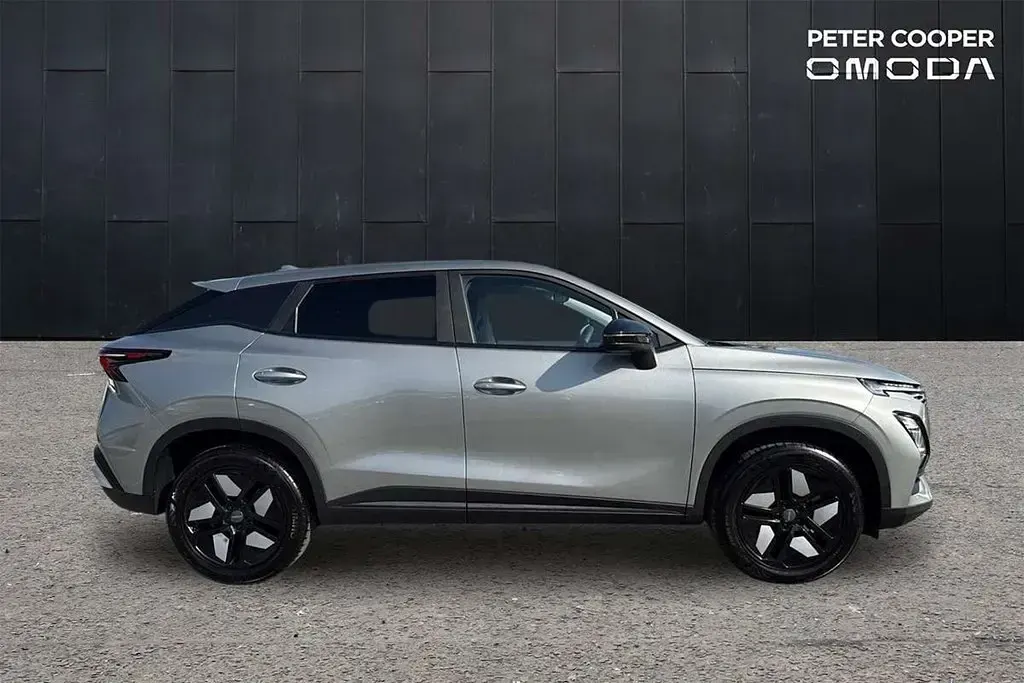 New Omoda 5 147 HP (108 kW) 2025 Silver SUV