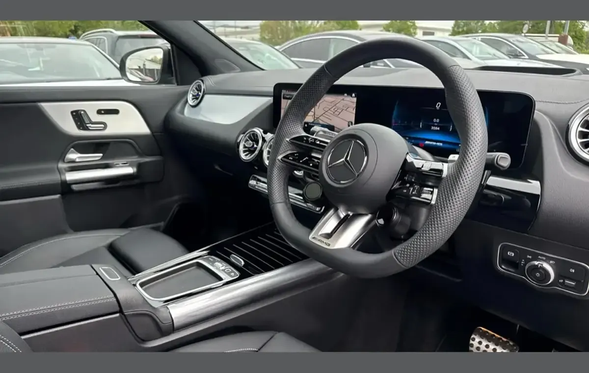 Used Mercedes GLA35 AMG Premium Plus 301 HP (221 kW) 2025 Black SUV