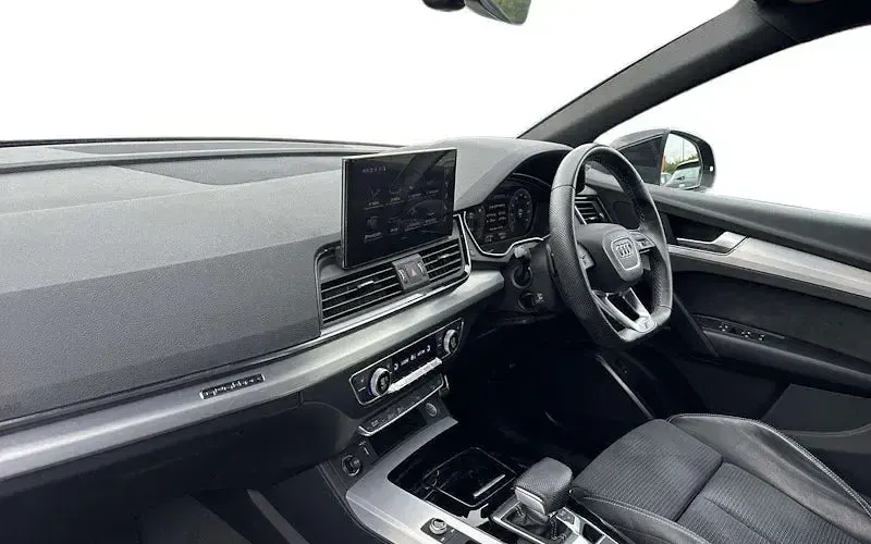 Used Audi Q5 S-Line 265 HP (194 kW) 2024 SUV