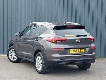 Used Hyundai Tucson SE 132 HP (97 kW) 2019 Grey SUV