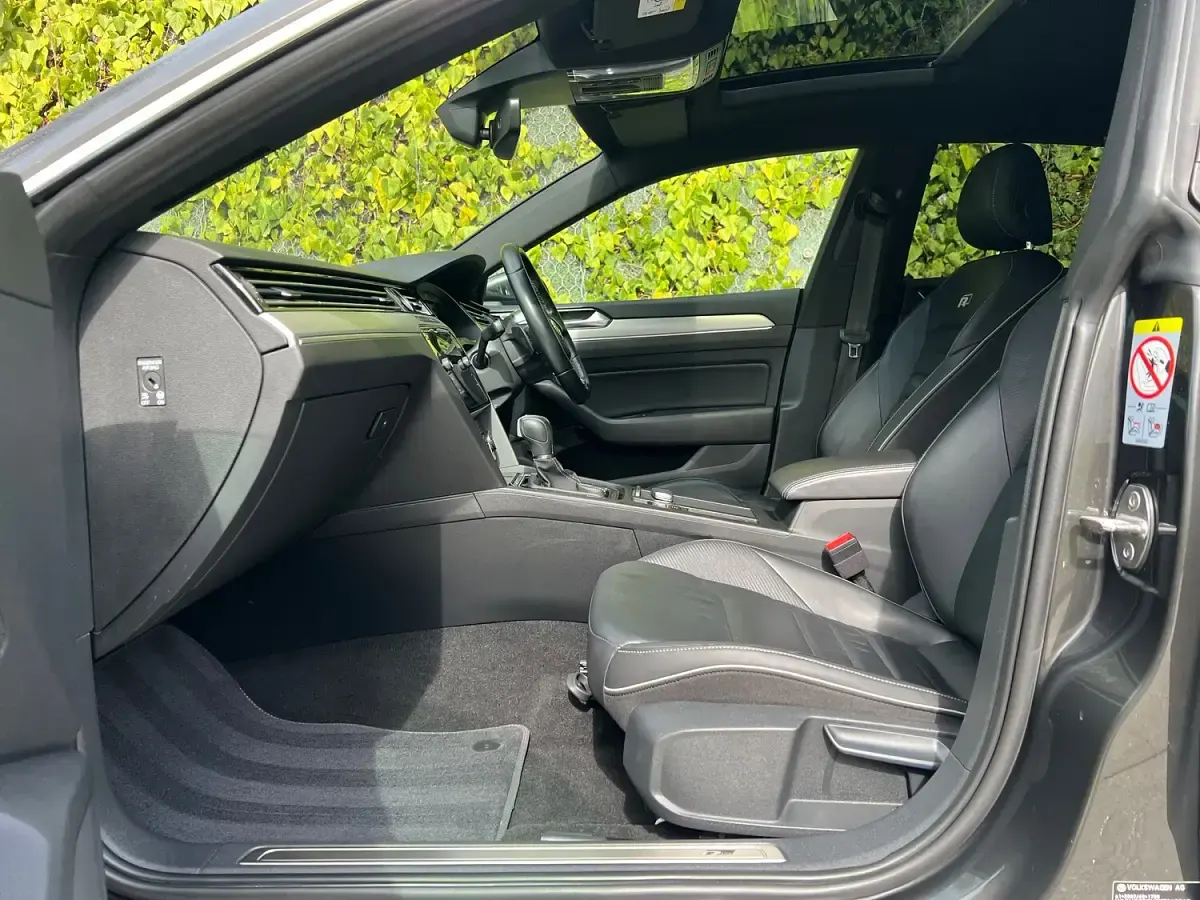 Used VW Arteon R-line 190 HP (139 kW) 2019 Grey Hatchback