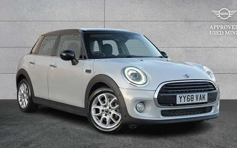 Used Mini Cooper Classic 136 HP (100 kW) 2018 Hatchback