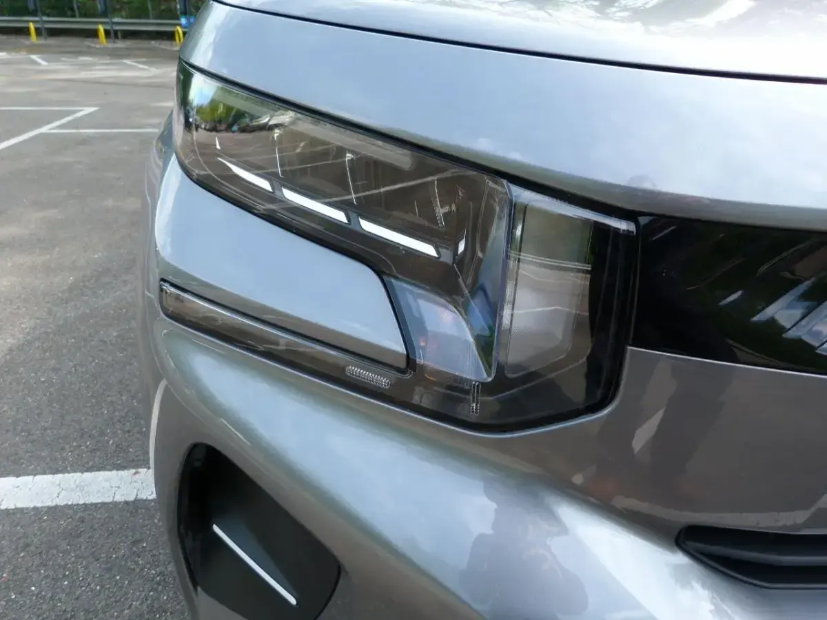 Used Citroën C3 99 HP (72 kW) 2025 Grey SUV