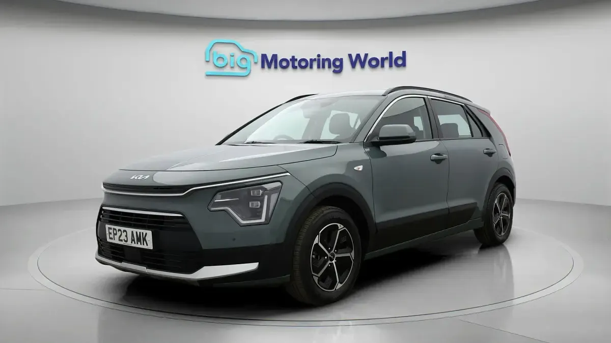 Used Kia Niro 139 HP (102 kW) 2023 Green SUV