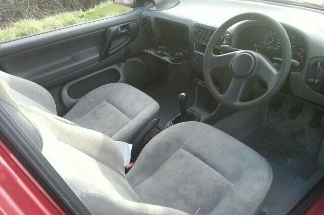 Used Mazda 323 2003 Hatchback