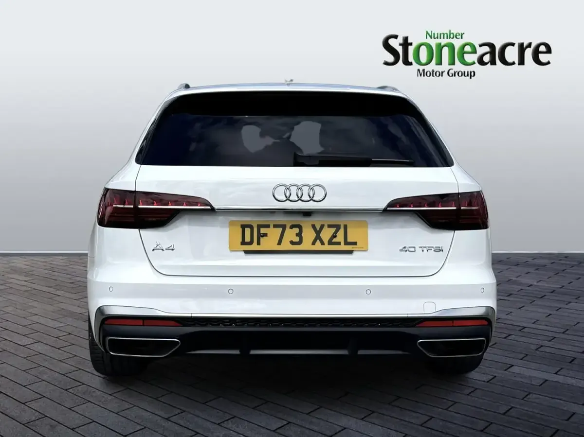 Used Audi A4 S-Line 204 HP (150 kW) 2024 White Estate
