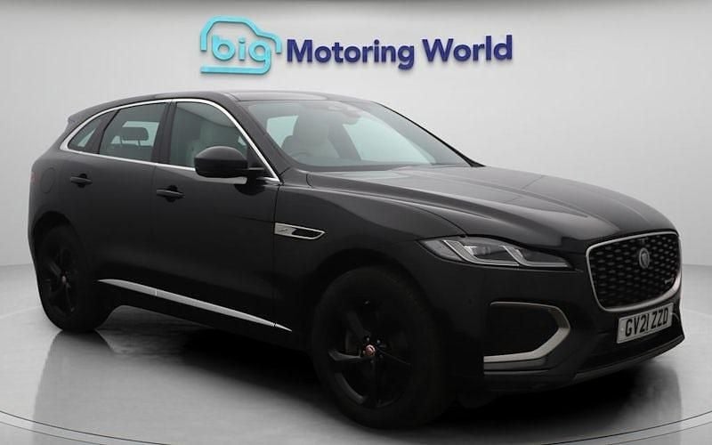 Used 2025 Jaguar F-Pace R-Dynamic SUV | £27,800 (Super price) - Image 1/4